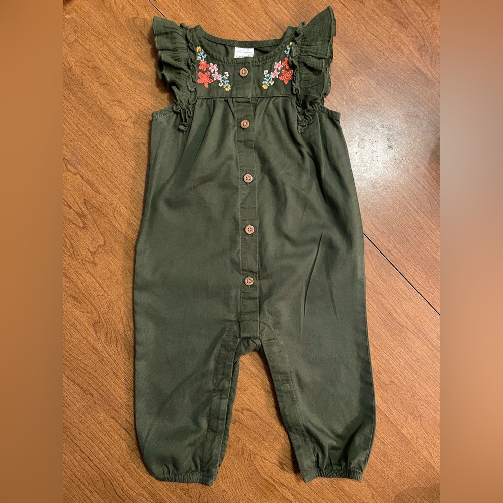 Carter’s Ruffled Romper - Picture 1 of 4